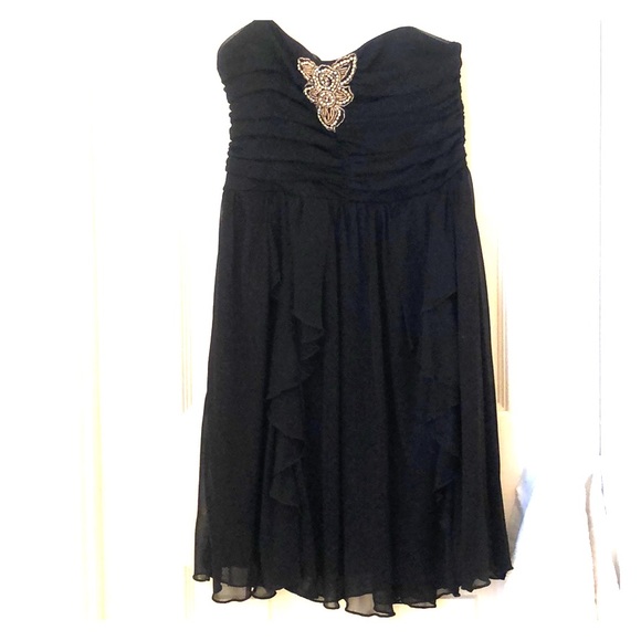 Black dress with gold beading - Picture 1 of 3